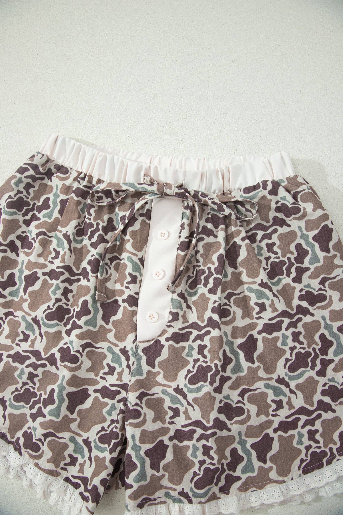 66 Camo Print Ruffle Hem Drawstring Shorts (S-XL)